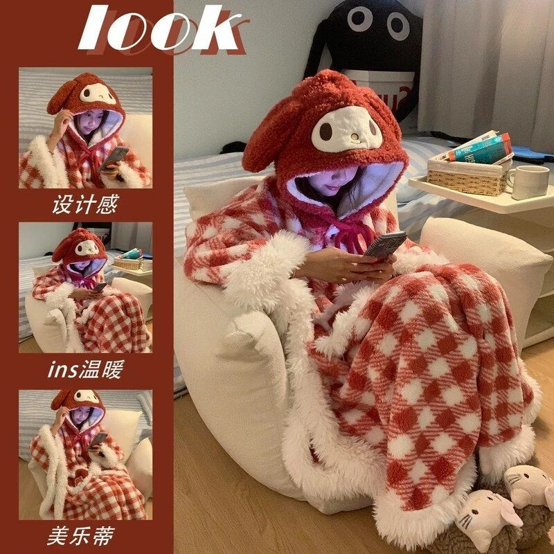 可爱少女美乐蒂格纹连帽珊瑚绒睡衣女冬季新款加厚斗篷家居服睡