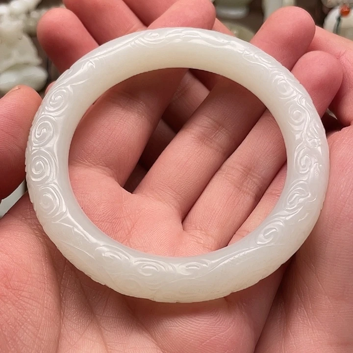 用***9和田玉未镶嵌挂件