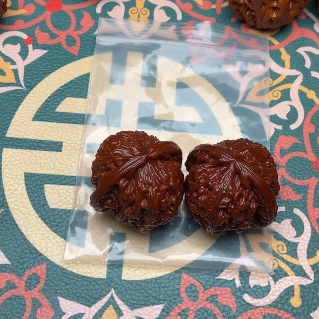 文玩核桃把件驯****滴004闷白