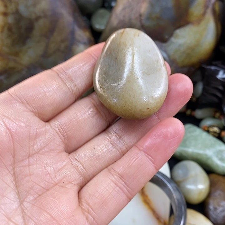 和田玉（糖玉）未镶嵌挂件