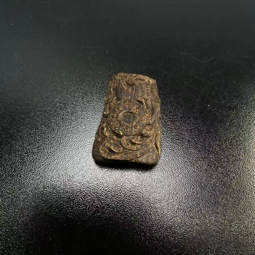 B5113 金三角虫漏软丝老料沉水沉香雕刻 3.88x2.63x0.82cm  5.32g