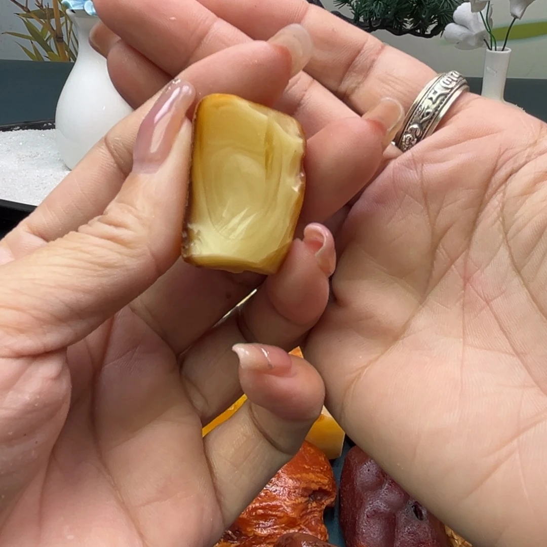 追***者定制琥珀未镶嵌蜜蜡原石不退不换