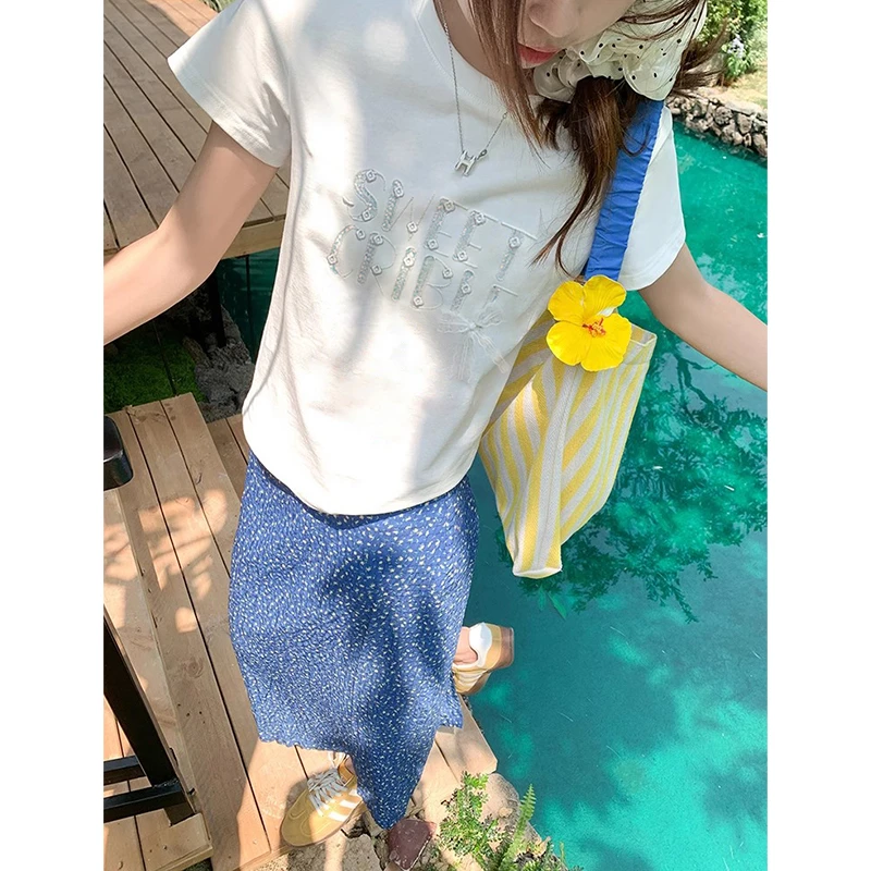 夏日休闲风洋气短袖t恤女2025欧洲站重工亮片刺绣体恤宽松上衣潮