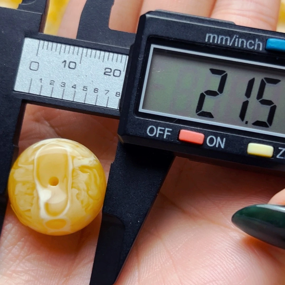 未镶嵌蜜蜡裸石21mm墩子 4.52g