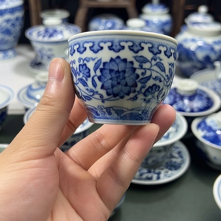 微瑕柴窑点工缠枝花卉
