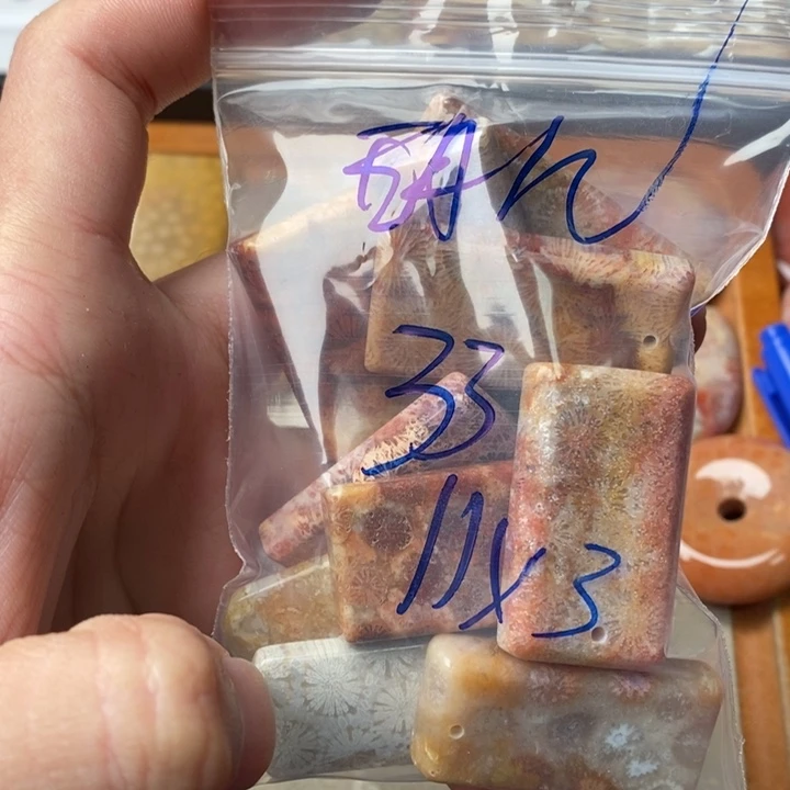 硅化玉颈饰足金镶嵌玥*