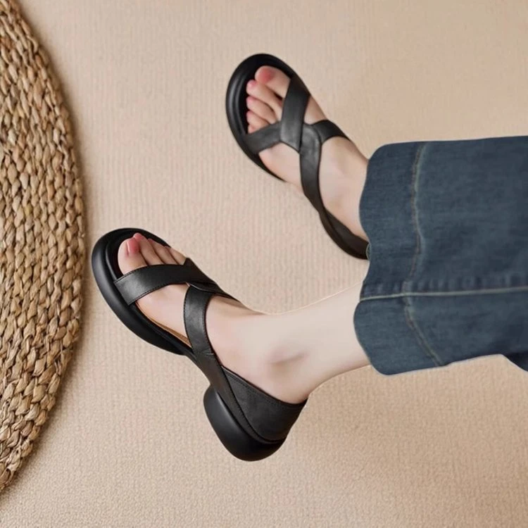 时尚复古舒适透气百搭显瘦罗马凉鞋女外穿2025夏新款黑色厚底凉拖
