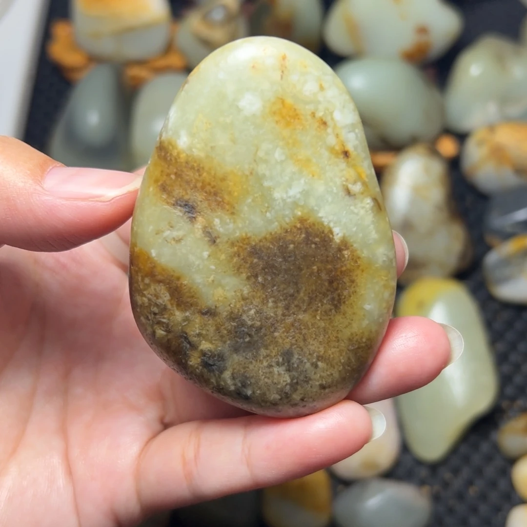 和田玉未镶嵌把件3