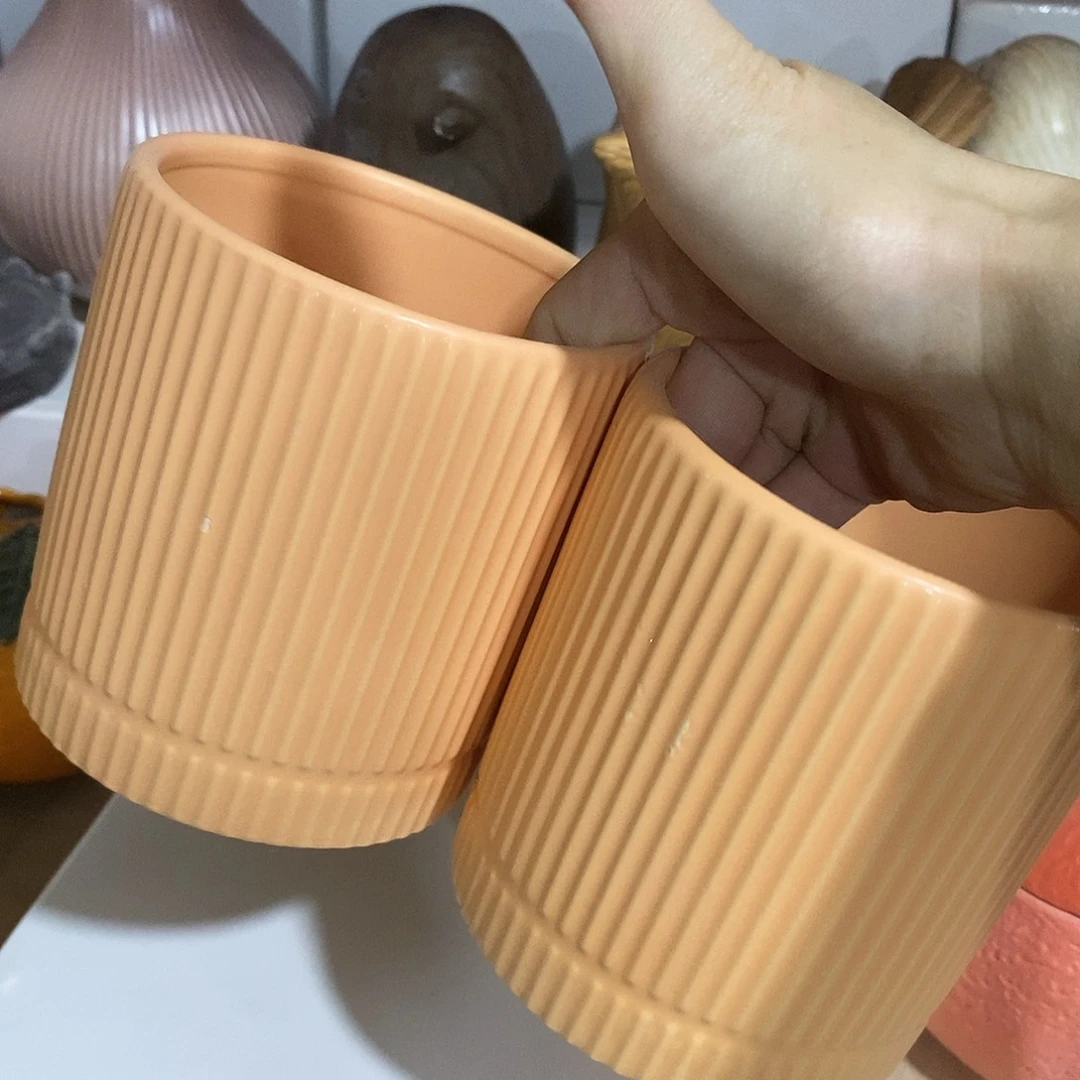 摆件陶盆有孔 瑕疵介意勿拍