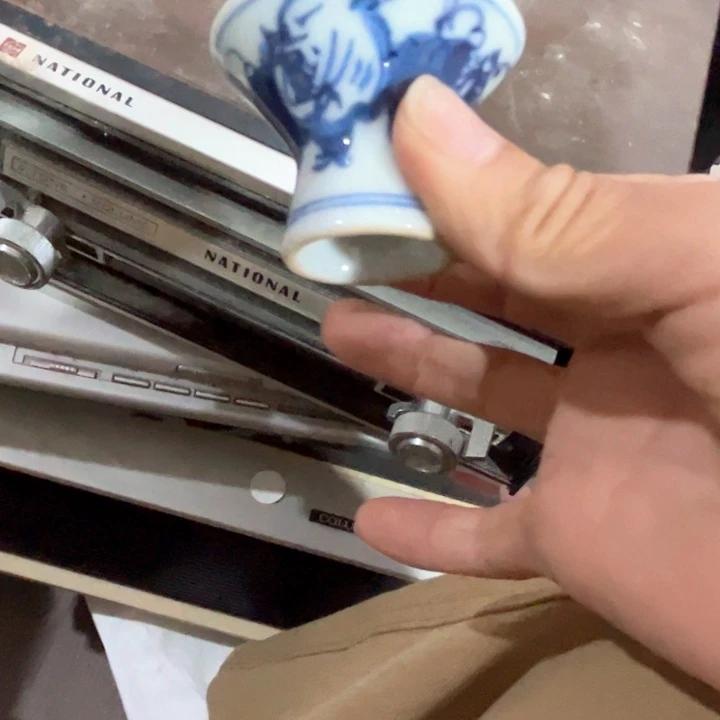 T***黎新亿阁中古默认微瑕