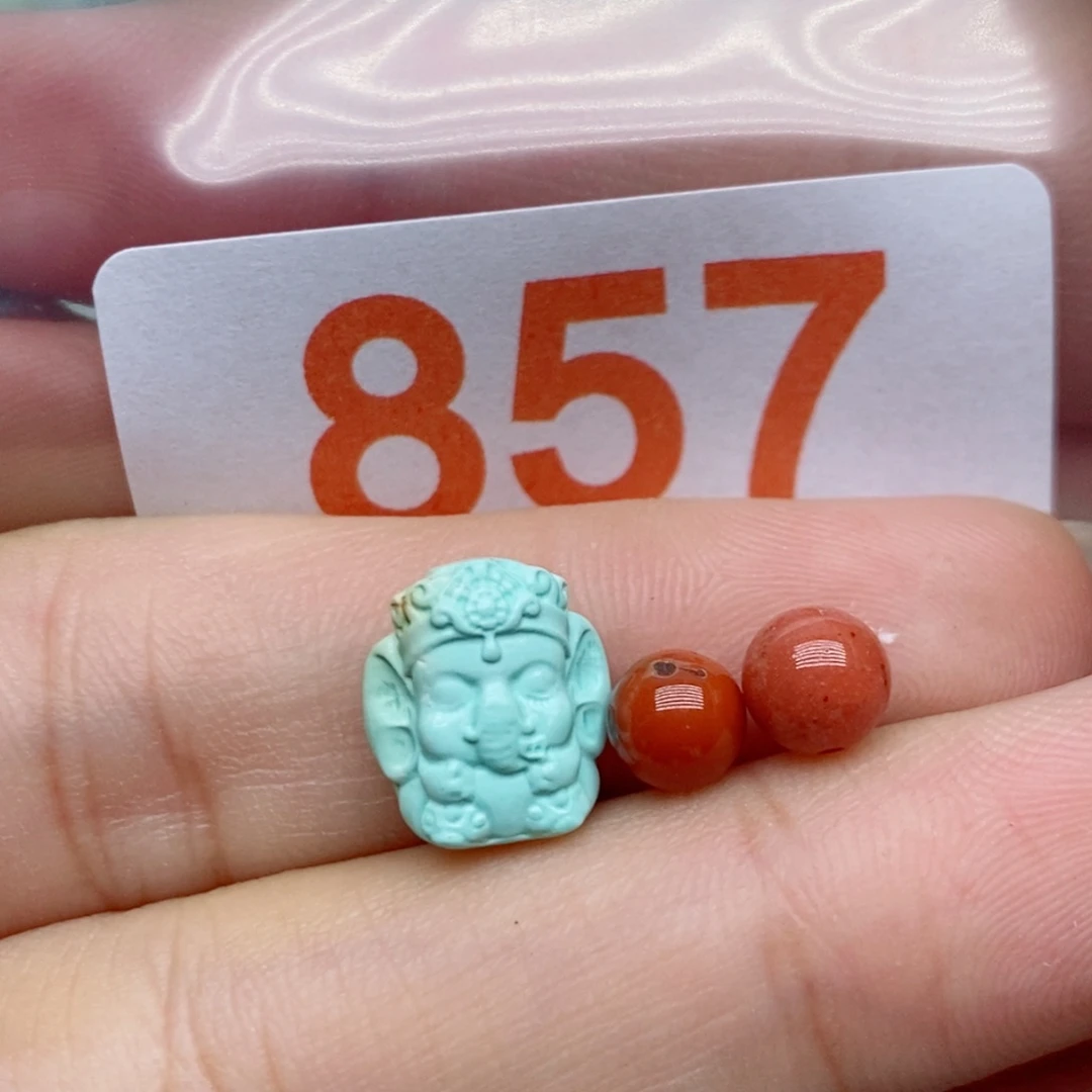 南红玛瑙未镶嵌珠宝奇石