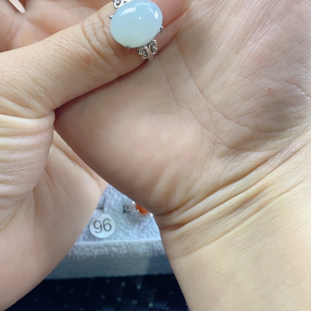 一***光未镶嵌戒指翡翠缅甸