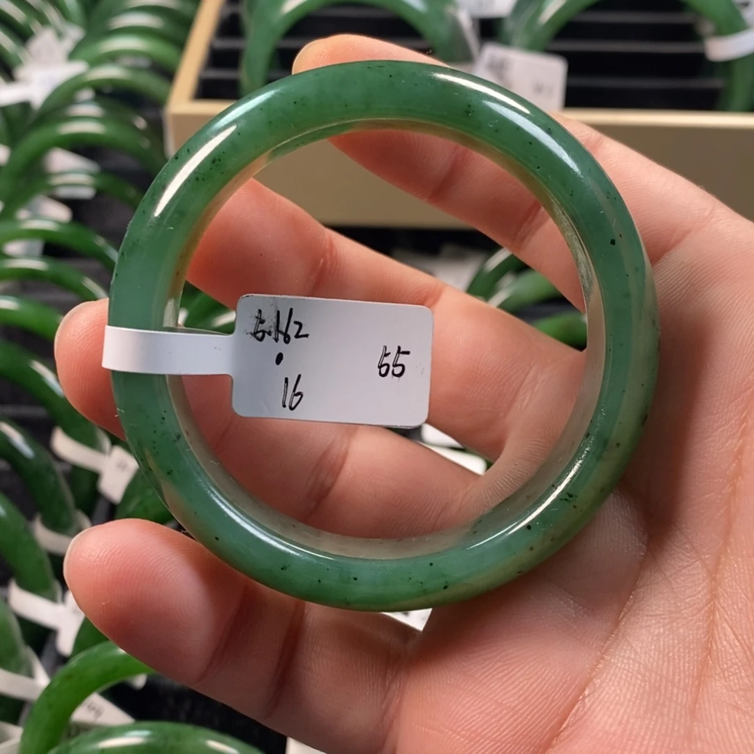 和田玉（碧玉）未镶嵌手镯有瑕疵55