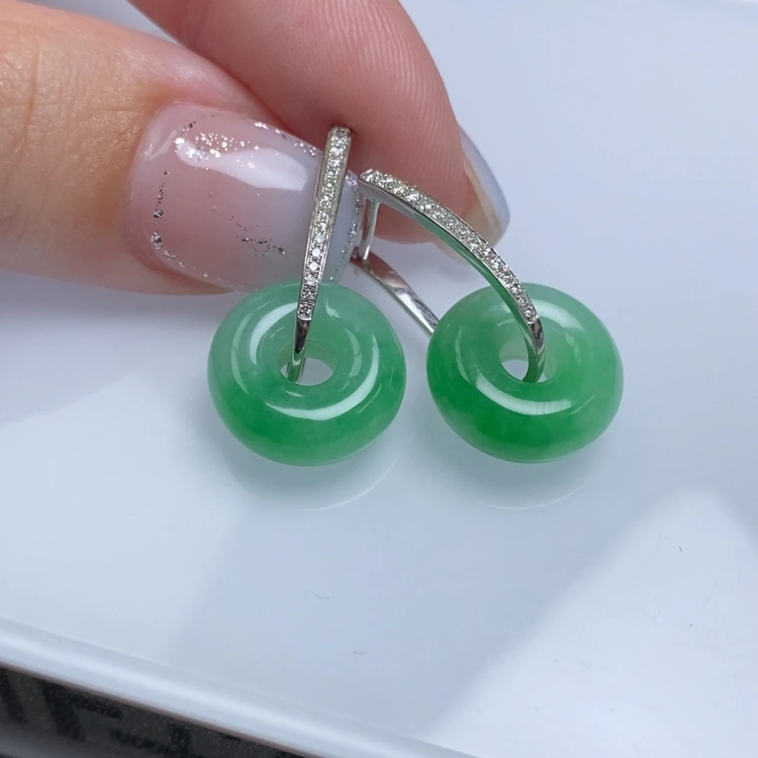 翡翠18K金镶嵌耳饰甜甜圈