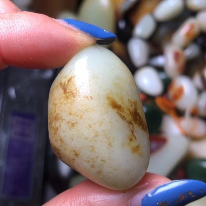 和田玉未镶嵌珠宝奇石