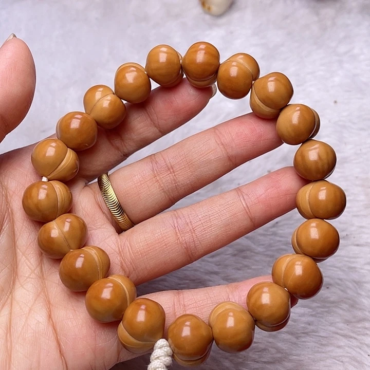 手串猴头核桃嘿****人15f g h n k