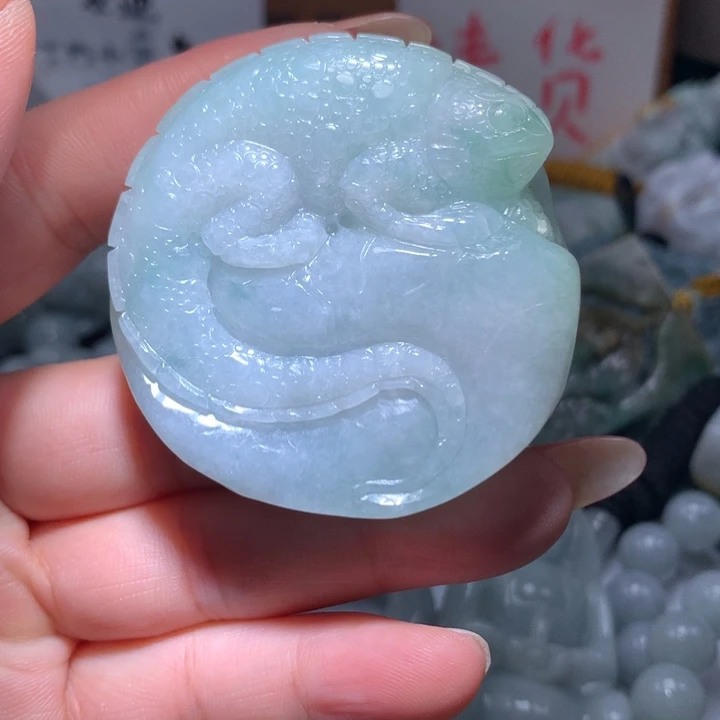 翡翠未镶嵌颈饰保真天然A货翡翠