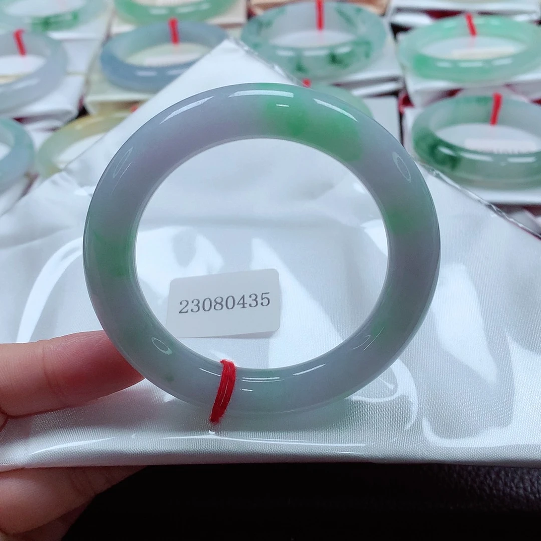 翡翠手镯（圆镯）未镶嵌