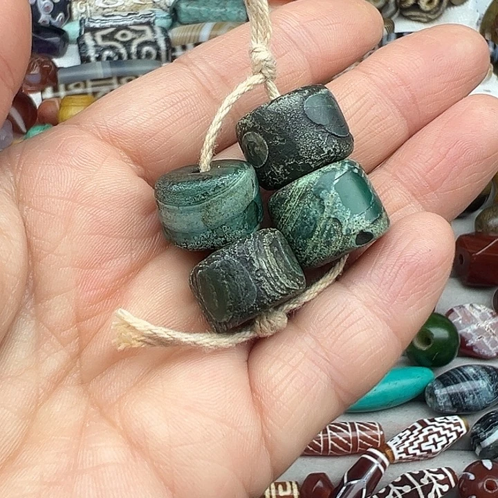 玛瑙/玉髓合金颈饰