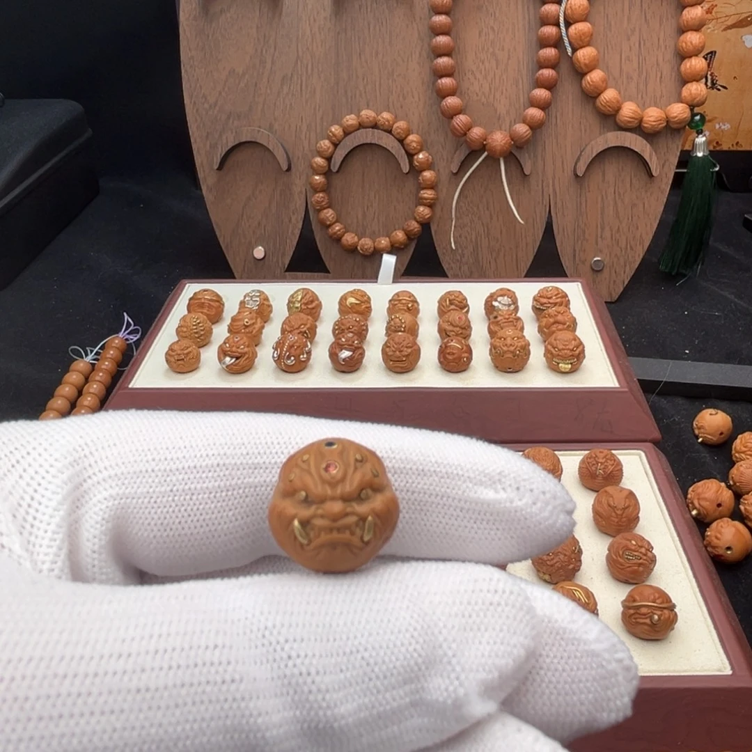 吊坠猴头核桃六目獠牙