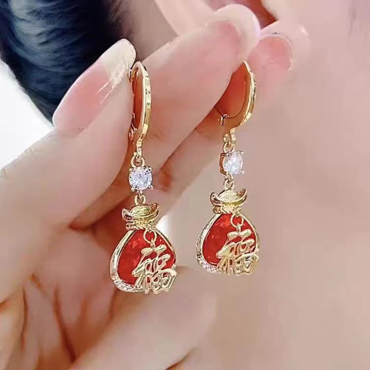 合金仿珍珠耳饰 红色爱心520耳环小众独特耳扣2025新款爆款气质