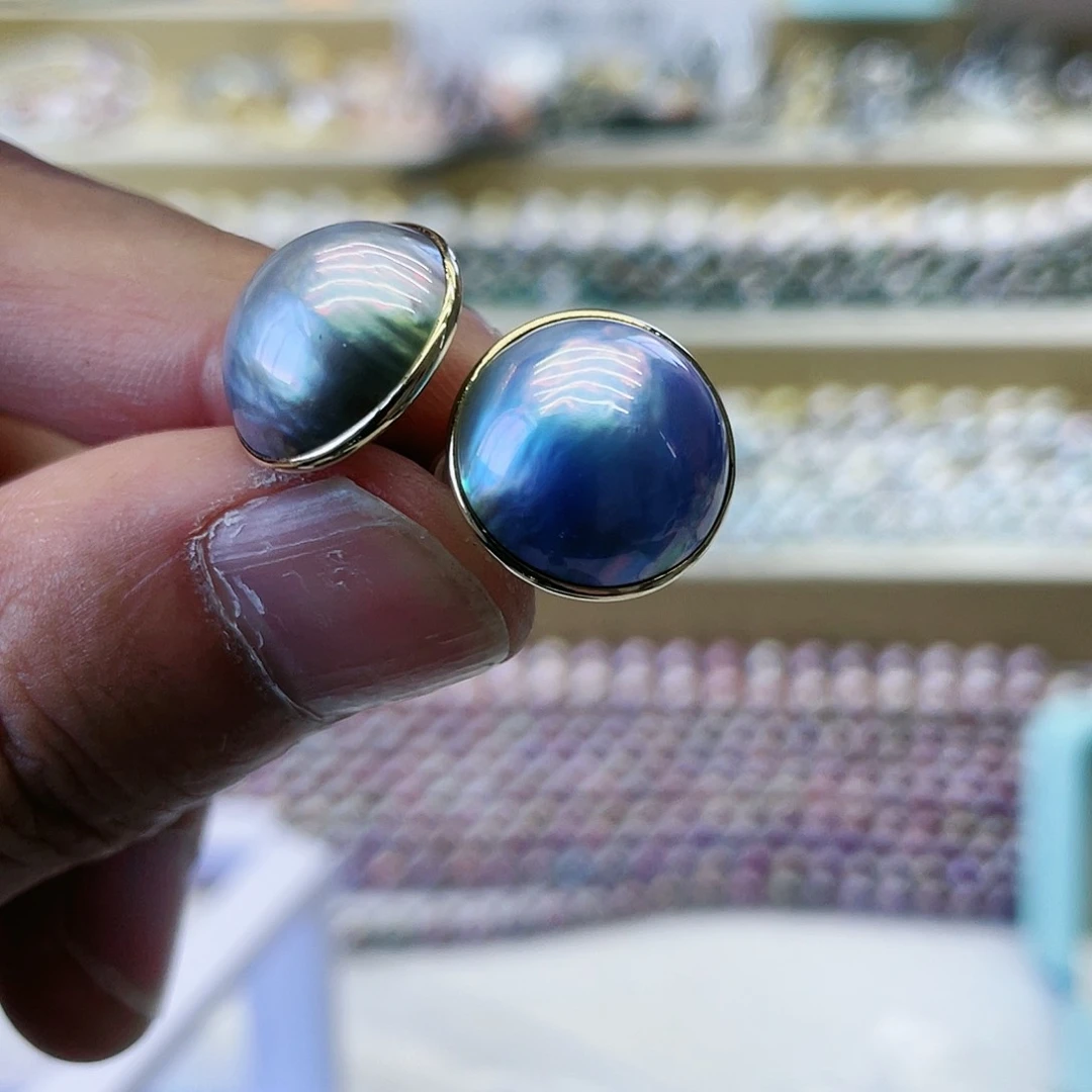 拼合珍珠（马贝珠）耳饰18K金镶嵌