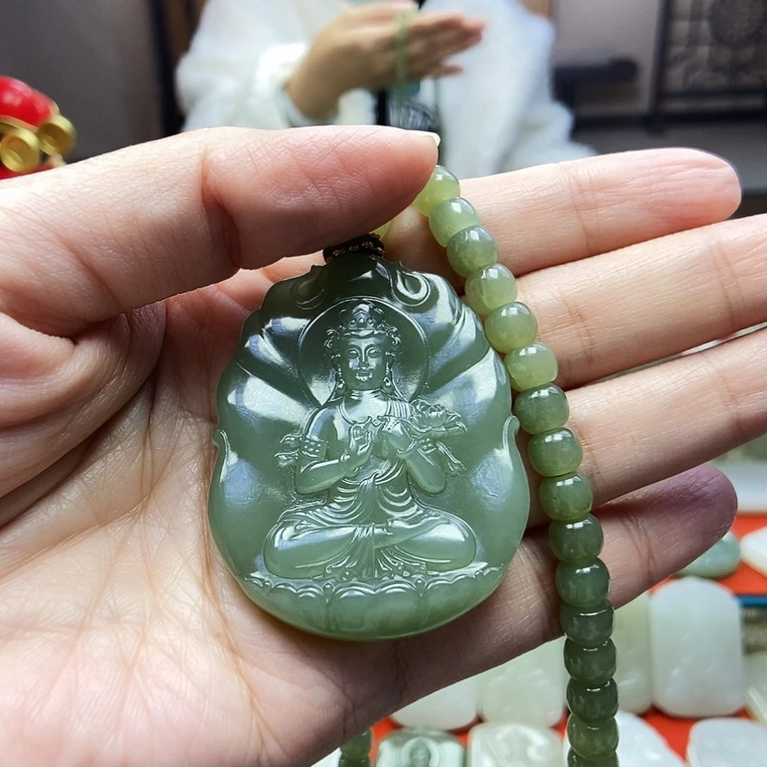 颈饰未镶嵌和田玉?****娃