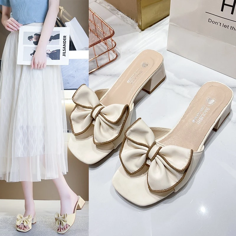 2025爆款夏天凉拖鞋女外穿新款一字拖粗跟软底防滑中跟时尚拖鞋