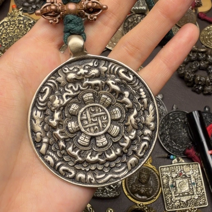 藏传文玩九宫如图