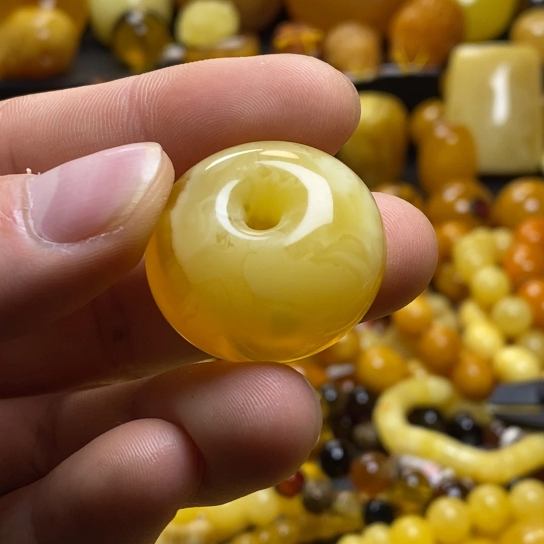 琥珀未镶嵌裸石蜜蜡