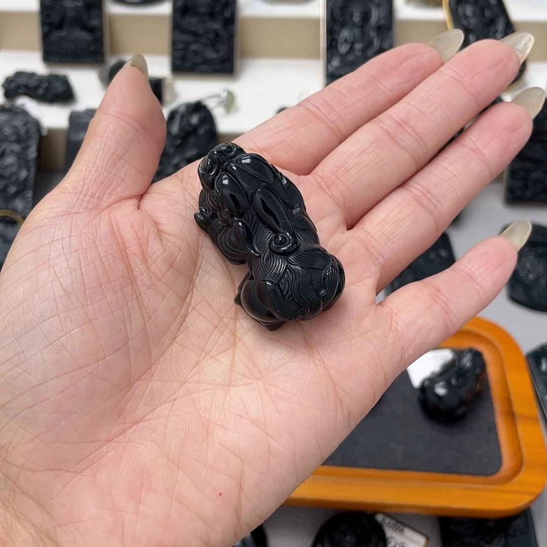 缘***～未镶嵌蛇纹石玉吊坠