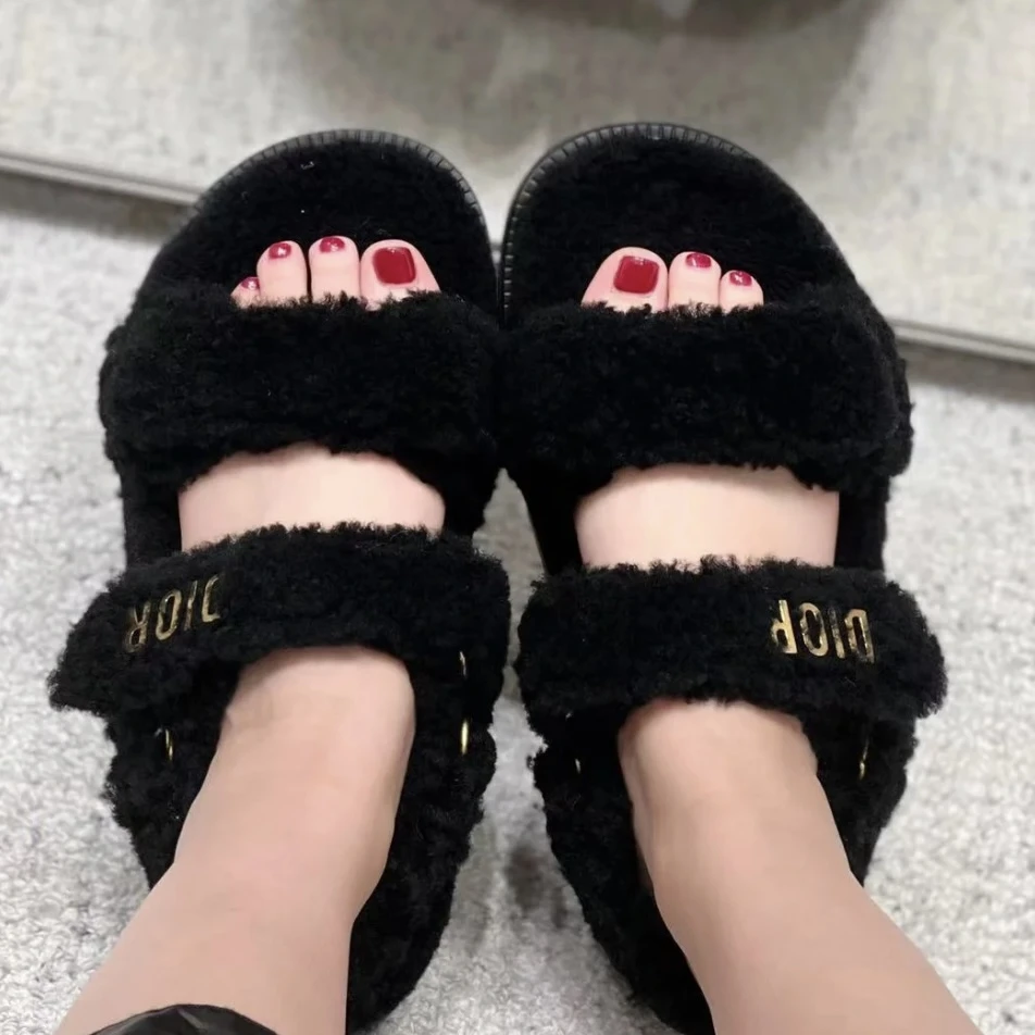 99新 DIOR/迪奥 99新/Dior/迪奥/毛拖/35码/Xsps13350