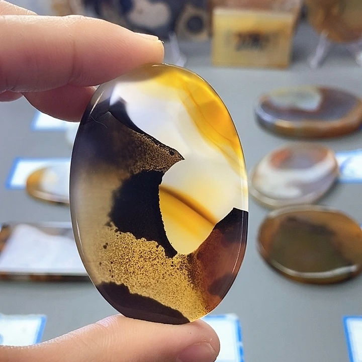 玛瑙/玉髓未镶嵌珠宝半成品