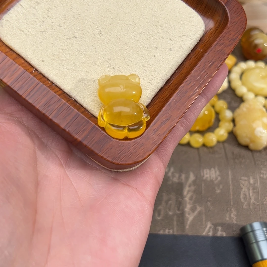 琥珀珠宝奇石未镶嵌琥珀珠宝奇石未镶嵌22