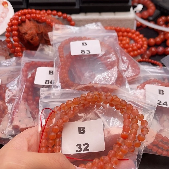 南红玛瑙未镶嵌多样性发货默认微瑕称重6mm