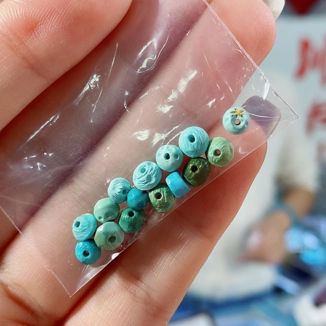 绿松石未镶嵌珠宝奇石