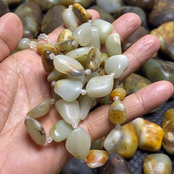 紫***来未镶嵌和田玉（糖玉）珠宝奇石