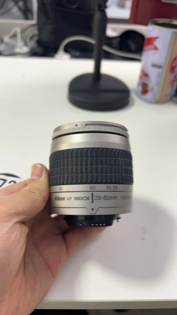 99新 Nikon/尼康 B727 f卡口 28-80mm 3.3-5.6光圈
