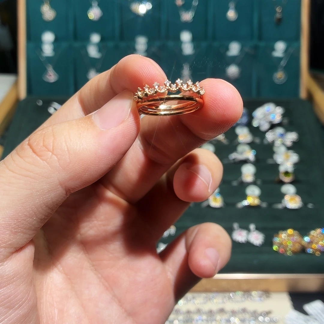 榆***读钻石戒指/指环18K金镶嵌