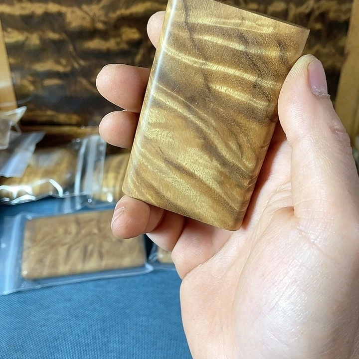 【闪购商品】不*金丝楠木无事牌枯木