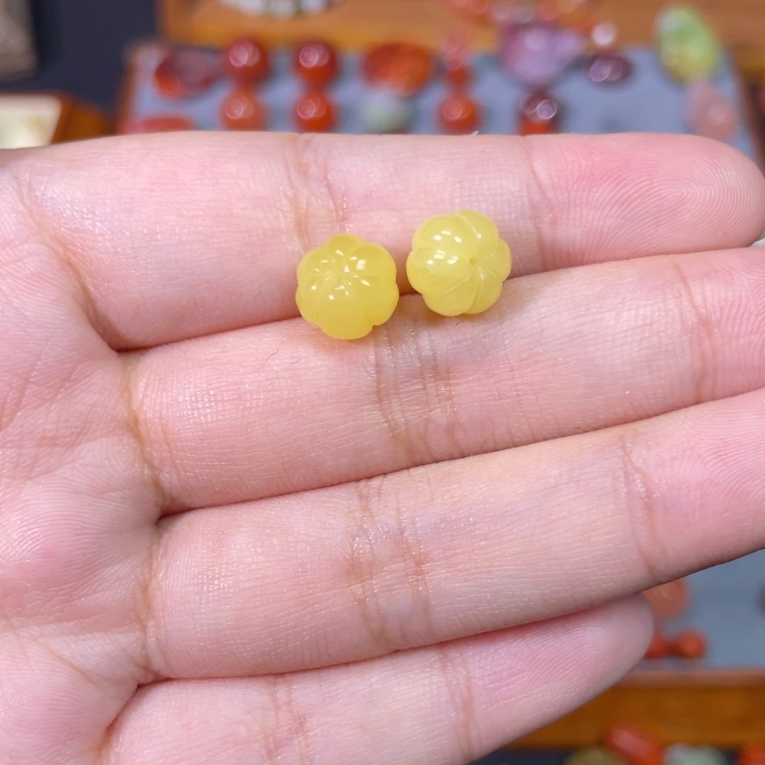 裸石蜜蜡未镶嵌南瓜珠一对卡9左右
