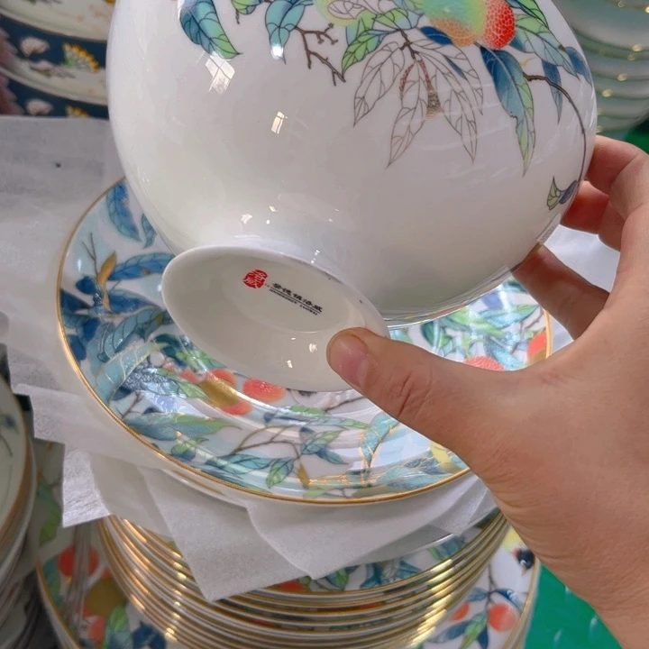 瓷片荔枝六寸面碗两个