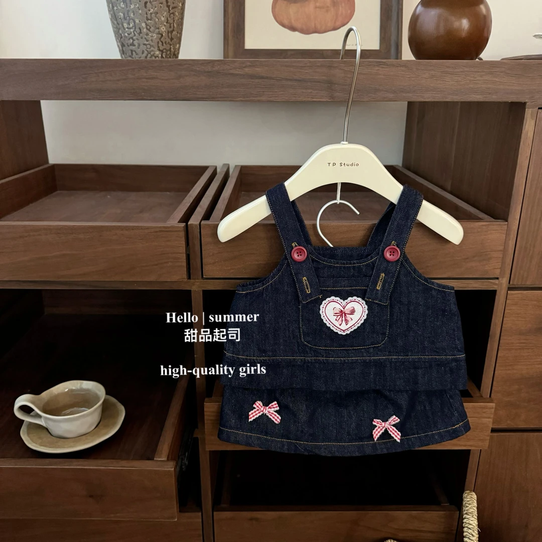 【甜品起司】贝蒂甜心！女宝宝复古牛仔蝴蝶结夏刺绣背心A字裙套装