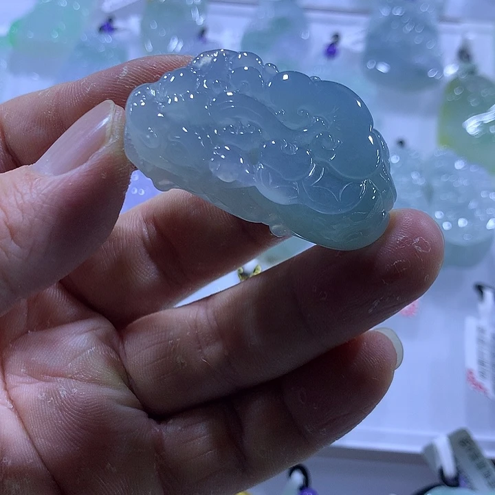 翡翠未镶嵌颈饰天然翡翠A货吊坠