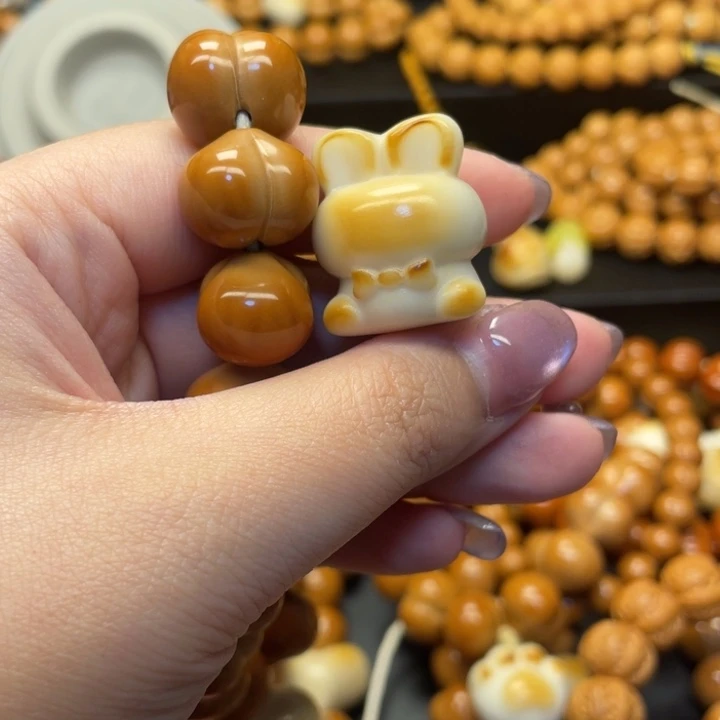 猴头核桃全品柯基屁桃17左右