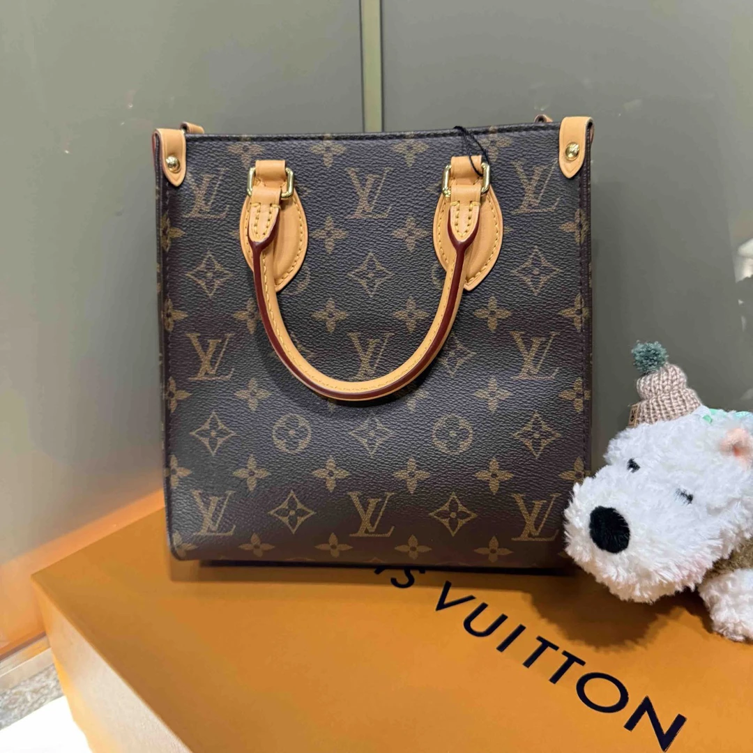 99新 LouisVuitton/路易威登 路易威登新款琴谱BB芯片斜挎包/1970