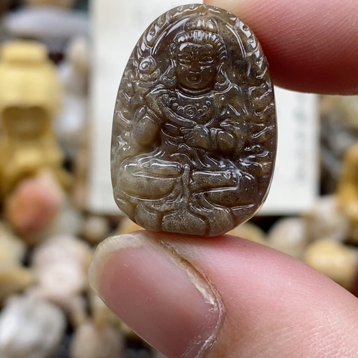 颈饰未镶嵌硅化珊瑚（珊瑚玉）小