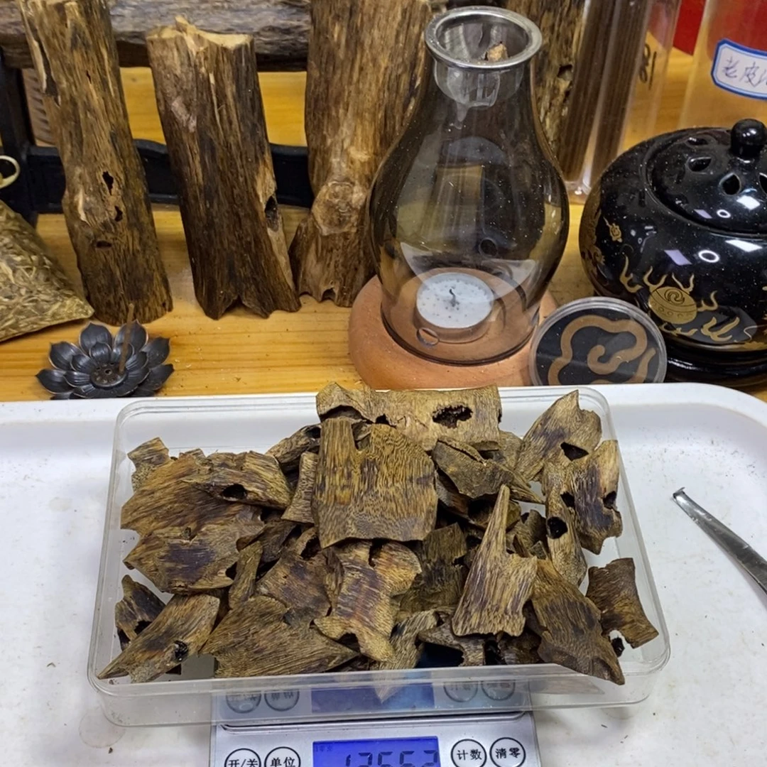 用***0沉香高油香薰路河块料