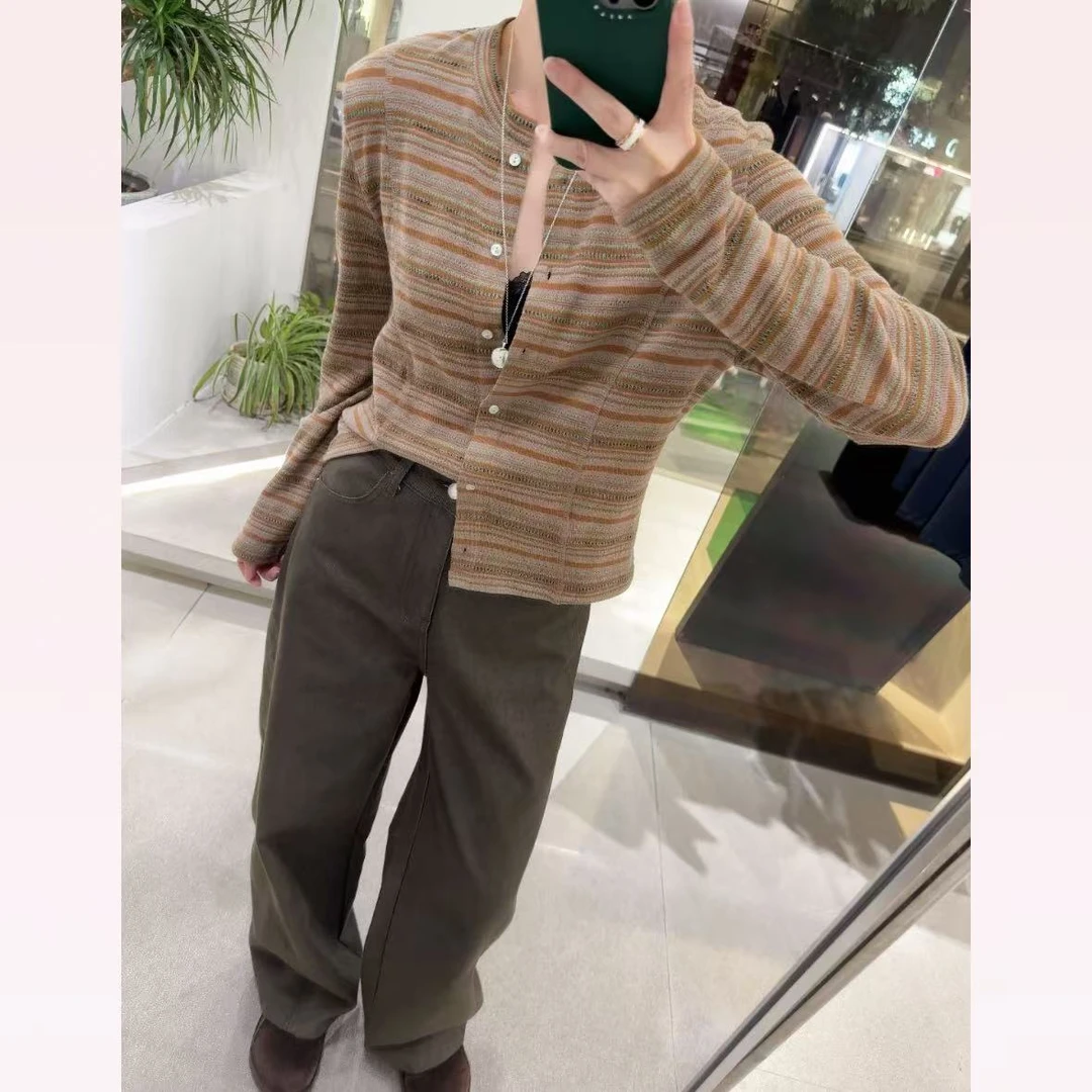 春苗女装    复古条纹上衣      时尚减龄设计感百搭气质