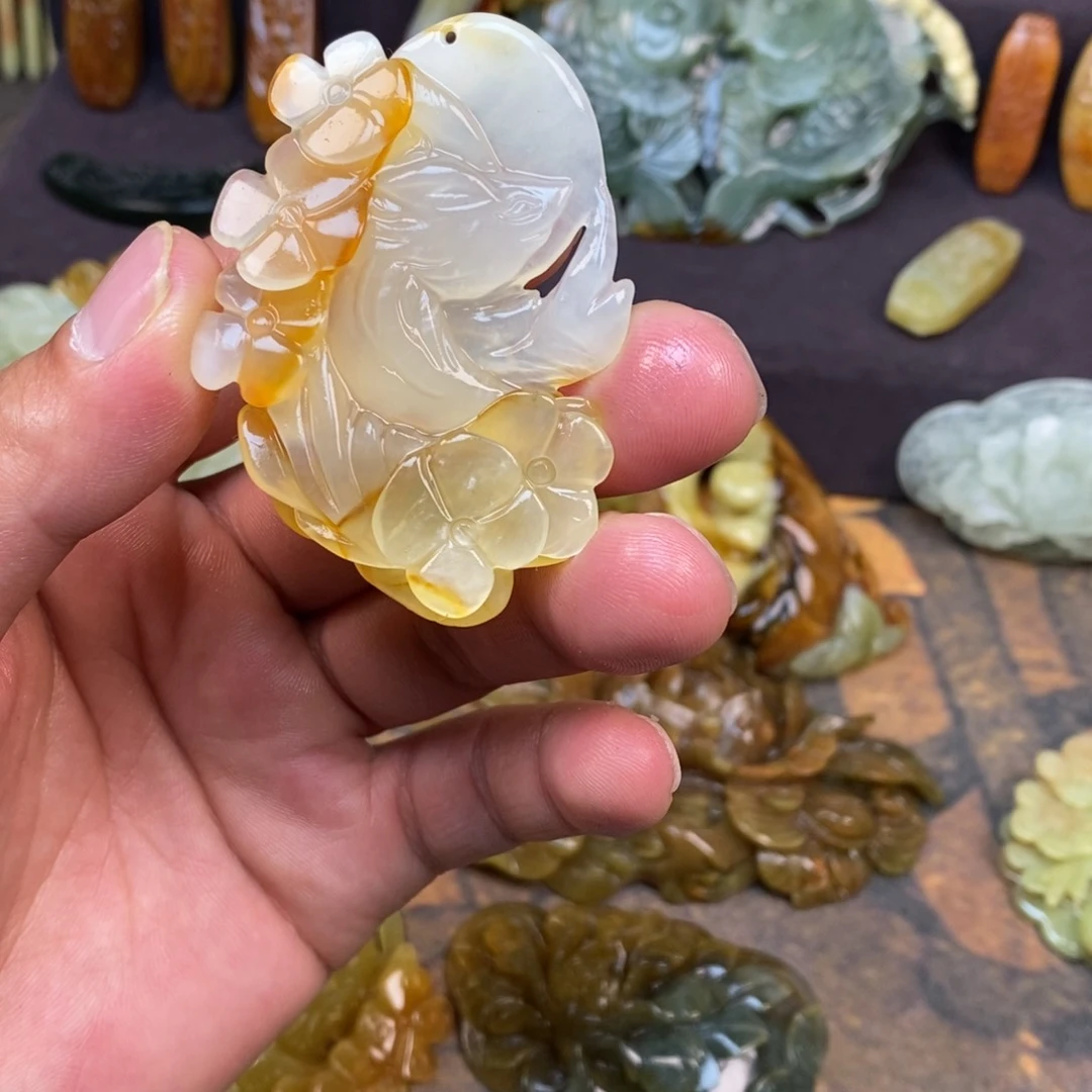 蛇纹石玉未镶嵌吊坠(赠链)
